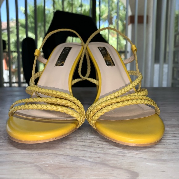 NWOT Olivia Miller Slingback Heels - Picture 12 of 12
